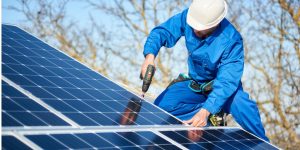 Installation Maintenance Panneaux Solaires Photovoltaïques à Jarnac-Champagne